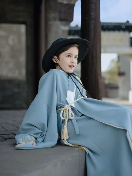 Ming Dynasty Children's Blue Embroidery Daopao