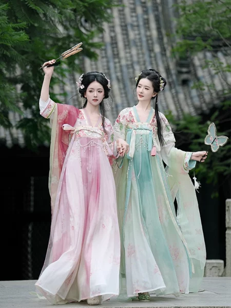 Tang Dynasty Flower Embroidered Qixiong Ruqun Set