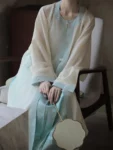 เสื้อคลุมคอกลมสีขาวสไตล์ราชวงศ์หมิง – ลายแจ๊คการ์ด-1
