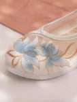 Chinese Style Mesh Pearl Embroidered Hanfu Shoes-1
