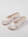 Sepatu Satin Bordir Gaya Vintage Cina-2