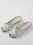 Sepatu Satin Bordir Gaya Vintage Cina-2