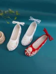 Zapatos bordados para mujer estilo dinastía Ming con detalle de perla - 1