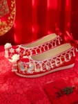 中国传统珍珠绣汉服婚鞋-1