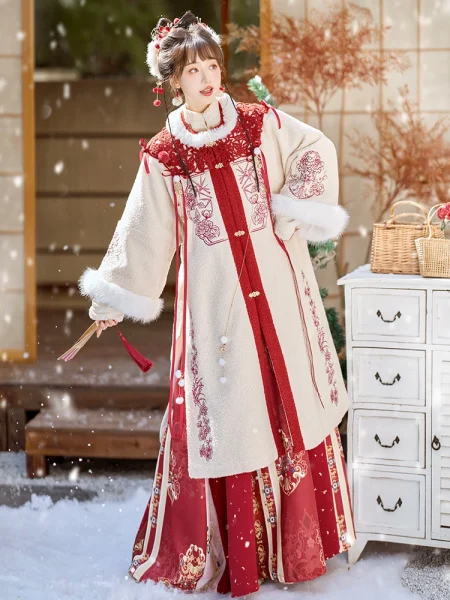Ming Dynasty Autumn Winter Red Long Ao Hanfu Set