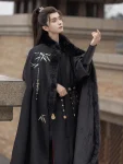 Traditioneller chinesischer bestickter schwarzer Hanfu-Wintermantel-1