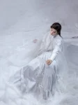Biały, haftowany zestaw hanfu inspirowany Wuxia - 1 z dynastii Wei Jin