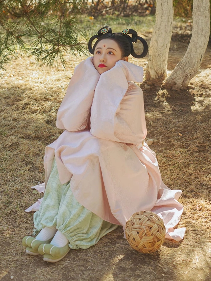 Tang Dynasty Hanfu Yuanlingpao Round Collar Robe Unisex-5