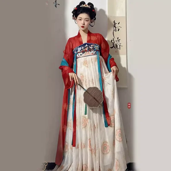 Qixiong Ruqun (齐胸襦裙) là gì?