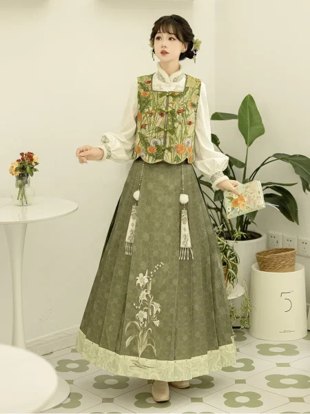 New Chinese Style Green Jacquard Vest Set with Ma Mian Qun