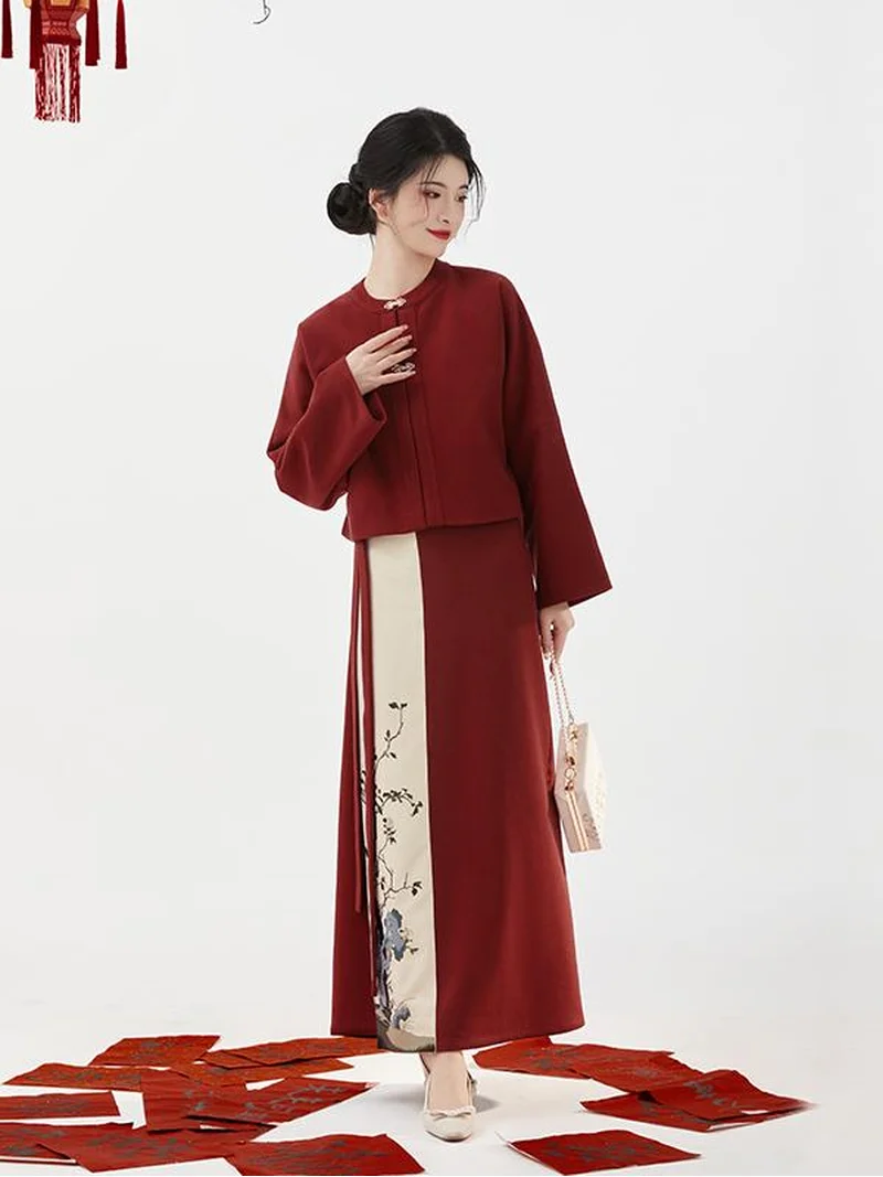 ชุดฮั่นฟู่แต่งงานสีแดงลายดอกไม้พระราชวัง – เสื้อแจ็กเก็ตสั้นและกระโปรงปักลาย – Hanfu Way: ชุดฮั่นฟู่จีนแบบดั้งเดิมและทันสมัยสำหรับทุกโอกาส