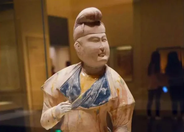 คู่มือฉบับสมบูรณ์เกี่ยวกับเครื่องแต่งกายในสมัยราชวงศ์ถัง: ประวัติศาสตร์ ลำดับชั้น และเครื่องแต่งกายสำคัญ - Hanfu Way: ชุดฮั่นฟู่แบบดั้งเดิมและทันสมัยสำหรับทุกโอกาส