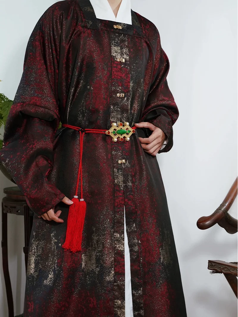 明代漢服金襴狭袖プリーツローブ8