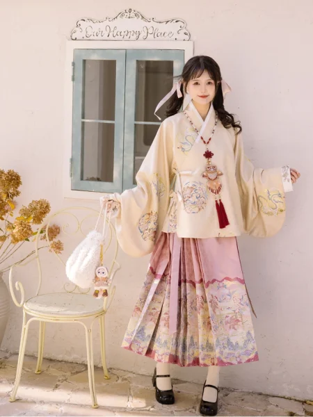 Ming Dynasty Hanfu Gold Brocade Yulong Dance Midi Mamian Qun