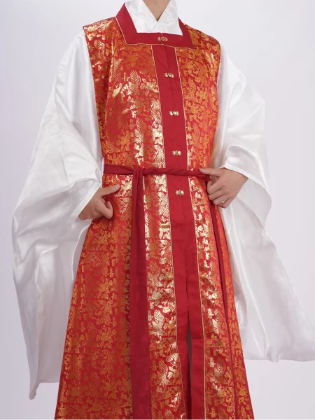 Ming Dynasty Hanfu Red Square-Collar Brocade Vest Unisex