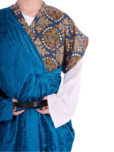 Top Hanfu de meia-manga em brocado com gola cruzada da dinastia Tang