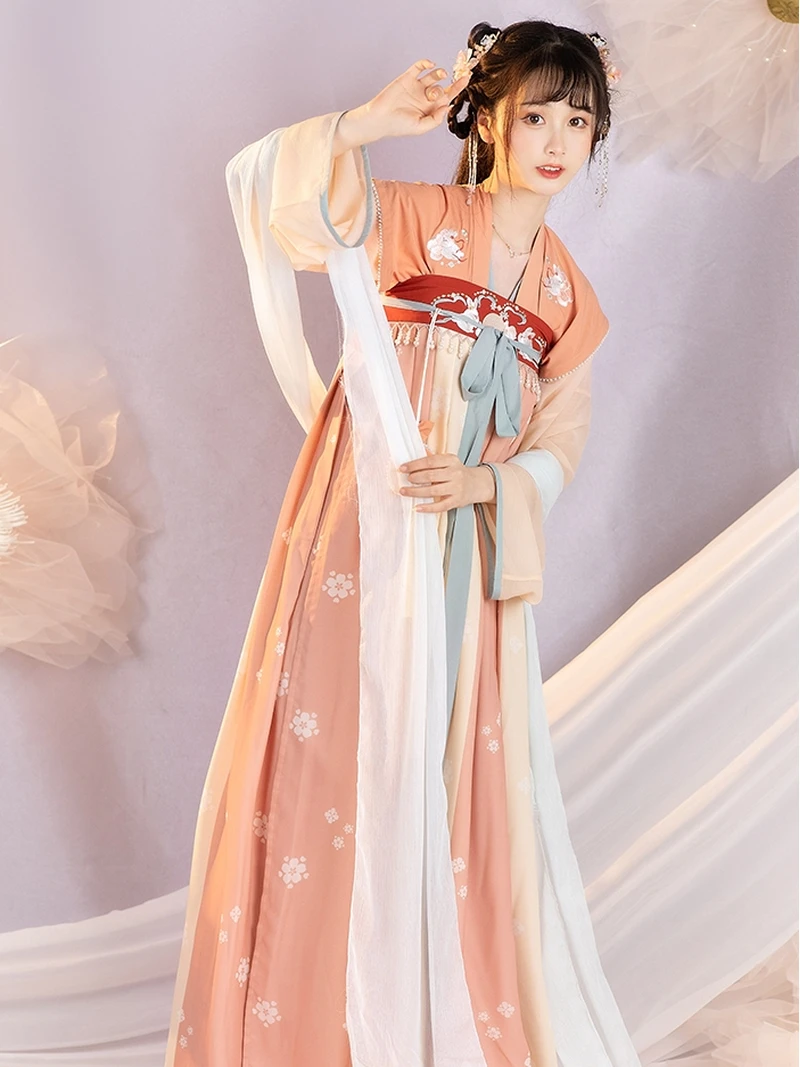 당나라 한복 유토 토끼 자수 베이지 치숑 루쿤 세트 (6)