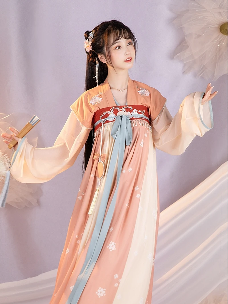 당나라 한복 유토 토끼 자수 베이지 치숑 루쿤 세트 (7)