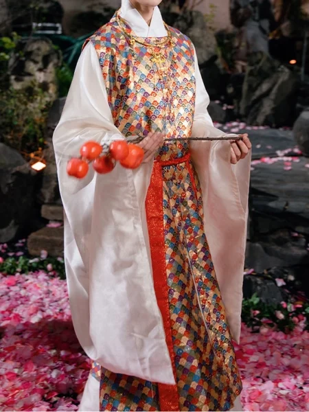 วิถีฮั่นฝู่ - วิถีฮั่นฝู่: ชุดฮั่นฝู่จีนแบบดั้งเดิมและสมัยใหม่สำหรับทุกโอกาส