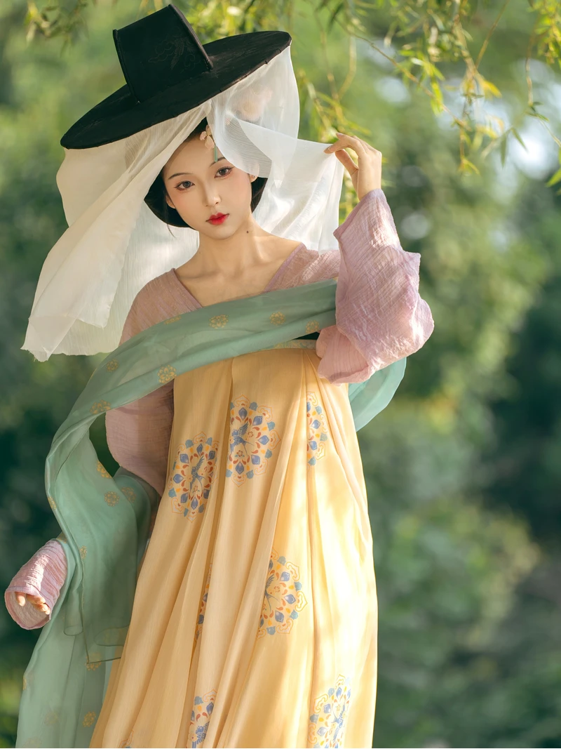 Tang Dynasty Purple Shirt Qixiong Ruqun Set-1 Tang Dynasty Purple Shirt Qixiong Ruqun Set- Hanfu Way: Traditional & Modern Chinese Hanfu Clothing for All Occasions